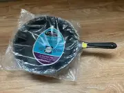 New Vintage Mirro 10" Fry Pan Teflon II Black Aluminium USA Made Free Shipping
