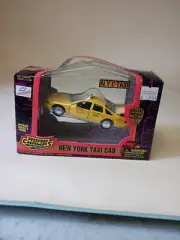 1995 CHEVROLET road champs POLICE SERIES N.Y.C TAXI CAB YELLOW 1:43 die-cast