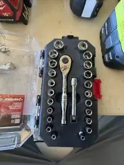 Husky 1/4 24- Socket and Ratchet Piece Mechanics Tool Set