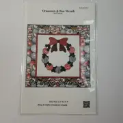 Castilleja Cotton Ornament & Bow Wreath Applique Quilt Pattern Wall Hanging