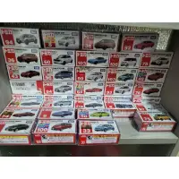 在飛比找蝦皮購物優惠-全新未拆 Tomica 小車 隨機出貨 不重複款 附保護殼