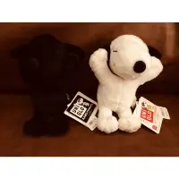 在飛比找蝦皮購物優惠-全新UNIQLO x KAWS x PEANUTS SNOO