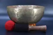 Jambati A Note Solar Chakra Singing Bowl Set-8.9"In Meditation & Yoga Sound Bowl