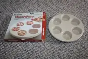 Anchor Ovenware Microwave Muffin Pan "Vintage" 6 Muffins New Box Open