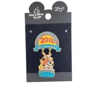 2000 Disneyana Convention Small World Mickey Minnie Mouse Donald Goofy Pluto Pin