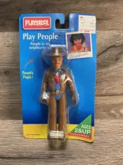 New PLAYSKOOL Dollhouse 6" Sheriff With Badge Poseable 1995