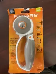 FISKARS SOFTGRIP 60 MM TITANIUM ROTARY CUTTER NEW IN PACKAGE