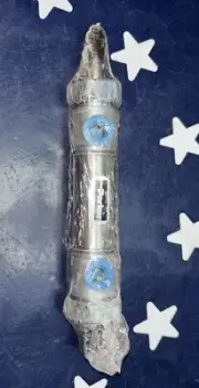PARKER WD460437 E 00.75 KDXSRM 0.500 Pmax = 250psi (17 bar) Pneumatic Cylinder