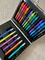 Crayola Take Note! Color Pens & Highlighters Set w/ Carrying Case - New & Unused