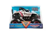 Monster Jam, Official Monster Mutt Dalmatian Monster Truck, Die-Cast Vehicle, 1:24 Scale