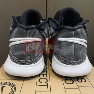 [UD7] 現貨 🇺🇸美國公司貨 Nike Kyrie Irving 8代 9代 Orca 黑白 籃球鞋