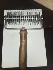 Wood Handle Stainless Steel Dough Roller Cutter Dough Lattice Roller Home