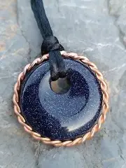 Tensor Ring Straight Line Cubit 333 Mhz Blue Sand Stone Pendant
