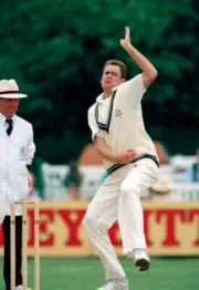 Tom Moody bowling for Worcestershire against Sussex during th- Old Cricket Photo
