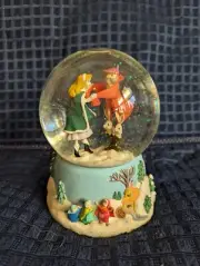 Snow Globe. Musical Sleeping Beauty. Plays Blue Danube Waltz. Good Condition