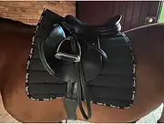 Ruggles Quilted Reversible Saddle Pad | Soft Padded Comfortable Saddlecloth | Polycotton | Ideal for Everyday Use Black