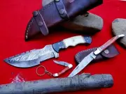 TRACKER_DAMASCUS Steel Knife Hunting Knives/Handmade + Red Camel Bone+KEY RING