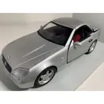 MERCEDES-BENZ SLK 230 模型車 1:18