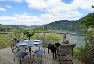 杜貝維迪爾小屋旅館