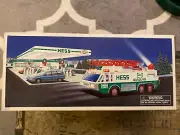 1996 Hess Emergency Truck Hess Gasoline Siren Horn Head Tail Lights New In Box