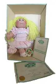 VINTAGE 1985 CABBAGE PATCH KIDS APPLAUSE PORCELAIN LEA BLONDE GREEN EYES-new
