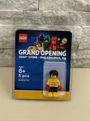 Lego Rocky Boxer Minifigure Philadelphia 2019 Grand Opening - Employee Version