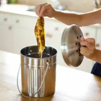 在飛比找momo購物網優惠-【KitchenCraft】復古不鏽鋼廚餘桶 5L(回收桶 