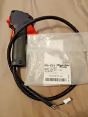 Hitachi 6693765 Lever Throttle Assembly
