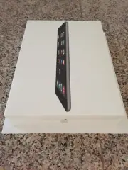 NEW iPad Air 1st Gen 16GB Space Gray (Wi-Fi Only) iOS 8 NEW