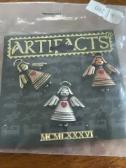 JJ Jonette Artifacts Christmas angles Vintage Brooch Pin
