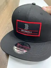 Mens Boston Red Sox New Era Black Patch Authentic 9FIFTY Snapback Hat OSFA Cap