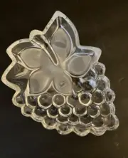Studio Silversmiths Clear Grape Design Crystal Glass Dish Frosted Leaves