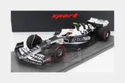 1:18 SPARK Alpha Tauri F1 At03 #22 Bahrain Gp 2022 Tsunoda With Showcase 18S757