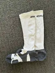 2xu compression socks