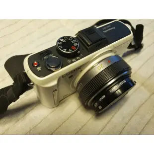 Panasonic Lumix GF1 類單眼相機 (獨家贈送HDMI輸出線、白色、繁中版、20mm餅乾鏡頭)