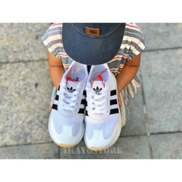 Women's adidas flashback store