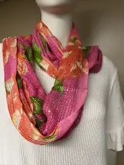 NWT LAUREN RALPH LAUREN PINK SCARF WITH SEQUINS N1B