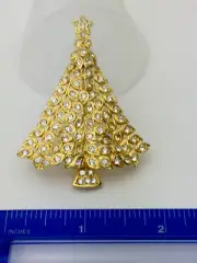 Signed Lia Lianna Vintage 1990s 80 ClearCrystals Gold Christmas Tree Pin Brooch