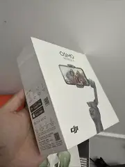 DJI Osmo Mobile 3 Combo - Gimbal Stabilizer with Box and Case