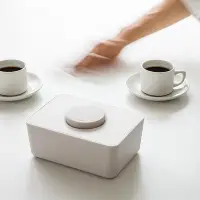 在飛比找Yahoo!奇摩拍賣優惠-茶藝師 日本進口濕紙巾盒寶寶濕巾儲物保濕干濕二用桌面收納盒抽
