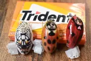 Floating Topwater Life-Like Bionic Beetle Fishing Lure Treble Hook U Pick Color