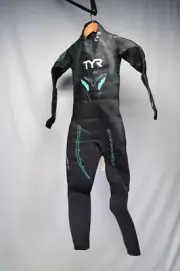NWT TYR Hurricane Cat 3 Full Sleeve Wetsuit Black Seafoam Womens Small HCCTF6A