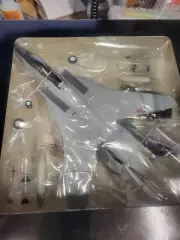 F-14 B TOMCAT 1:72 SCALE DIE CAST MODEL
