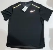 NIKE DriFIT Miler Men's Running Shirt AJ7565-010 Black/Reflective Silver XL NWT