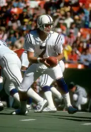 Quarterback Bert Jones Baltimore Colts turns to hand the ball off- 1974 Photo