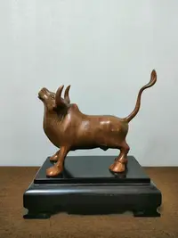 在飛比找Yahoo!奇摩拍賣優惠-九十年代云南特色斑銅工藝品銅牛孺子牛銅雕雕塑擺件裝飾 含底座