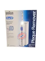 NEW Braun Oral B Plaque Remover D5025S Two Brush Heads.