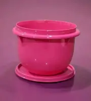 Tupperware Classic,Mixing Bowl 4 Cups Pink Color.