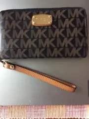 Michael Kors Black Khaki Jet Set Travel Phone Case Clutch, Wristlet Wallet, NWT