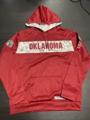 Size Large Colosseum Oklahoma Sooners Pull Over Red/Camo Hoodie